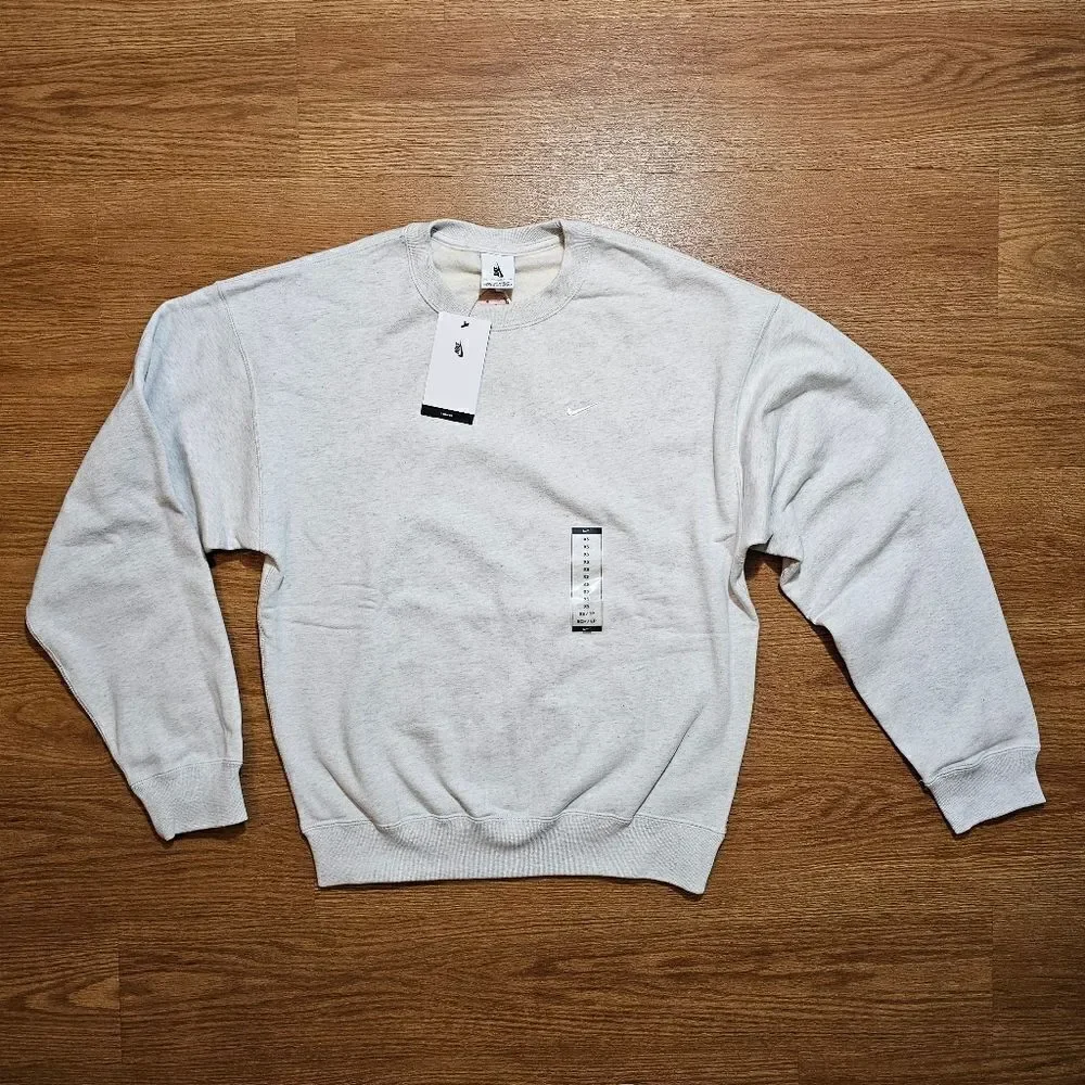 Nike Solo Swoosh Crewneck Sweatshirt Heather Grey XS Unisex Fleece DX1361-051 LE - Picture 2 of 13